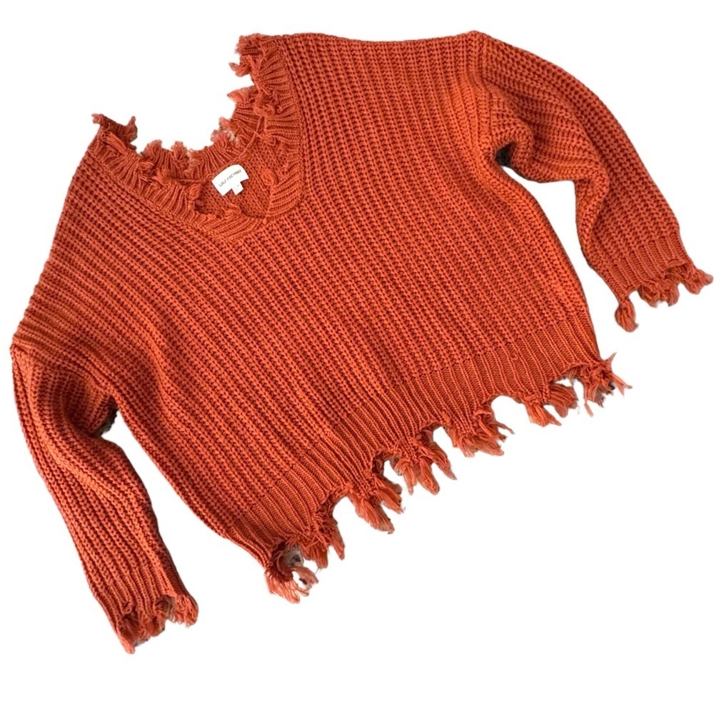 Lala Factory Size S/M Rust Ripped V-Neck Long Sleeve Frayed Pullover Sweater